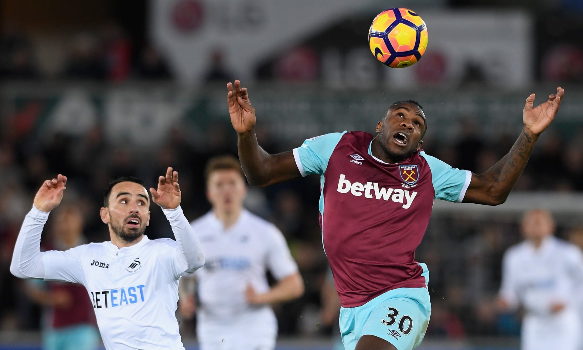 展现出惊人 展现出惊人