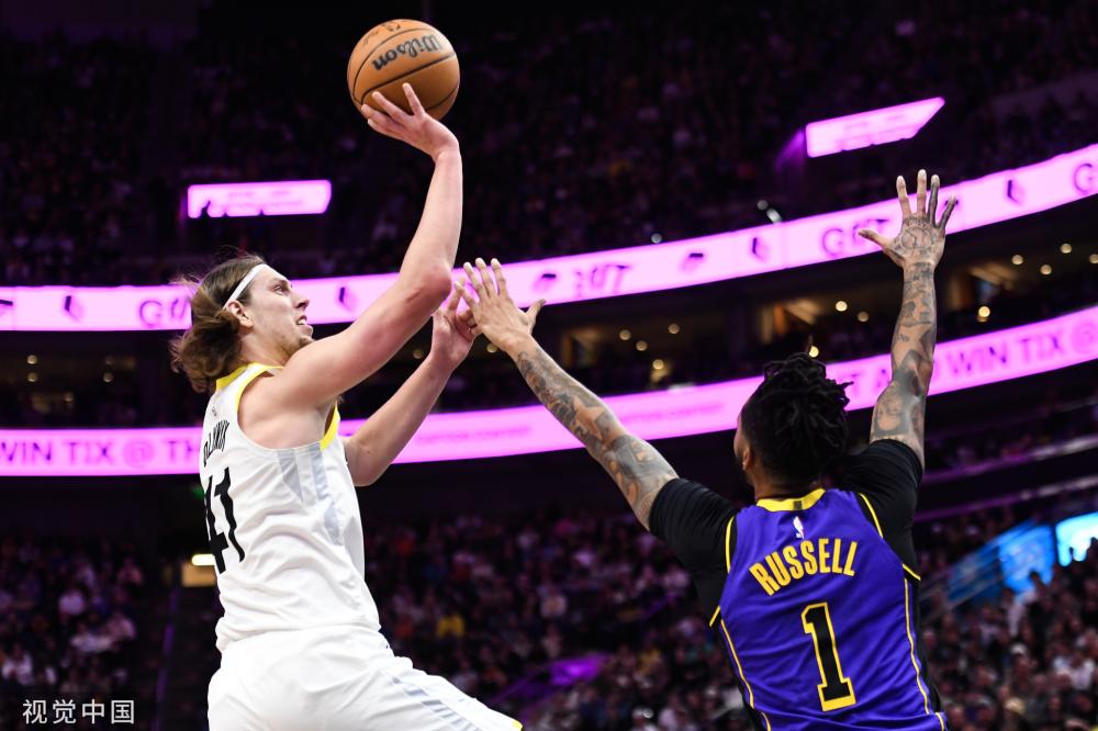 在赛季中期 在赛季中期