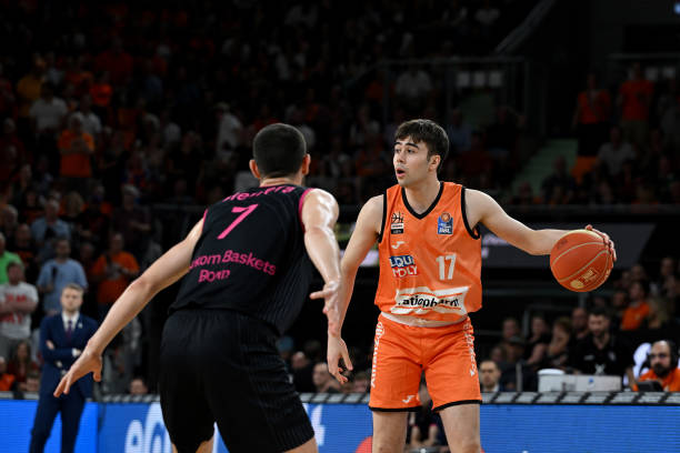 队与普通球 队与普通球