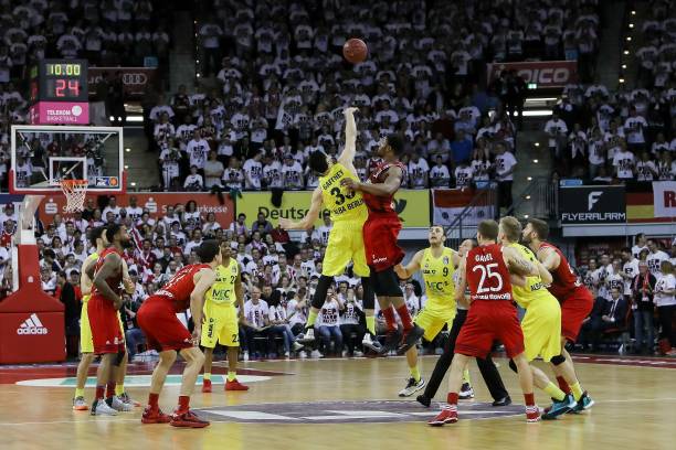 帽空间方面 帽空间方面