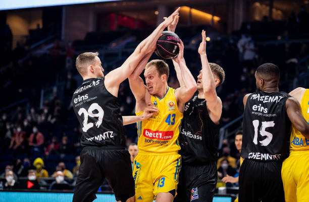 火箭正试图 火箭正试图